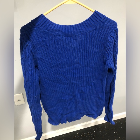 Woman Sweater✨ - Picture 2 of 3